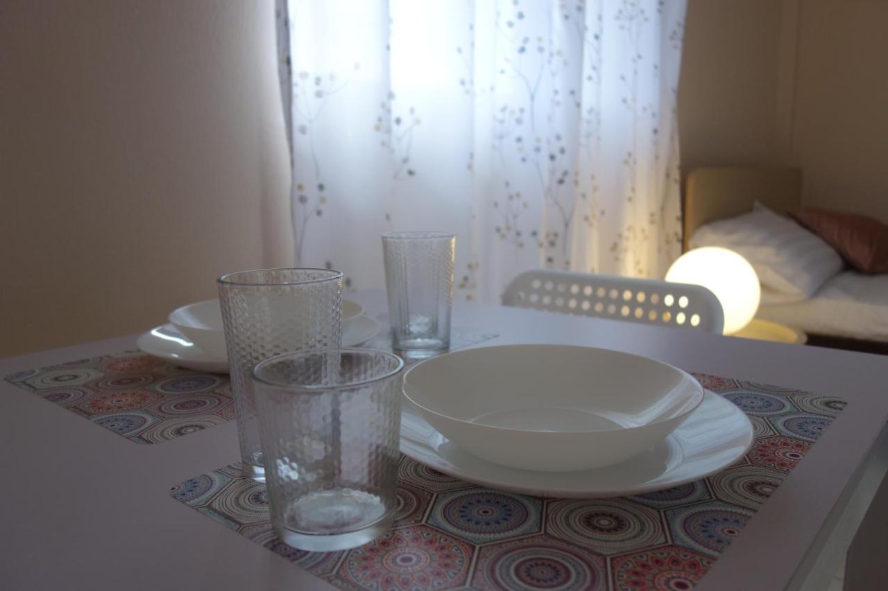 Kiki'S Cosy Apartments Néa Khilí Eksteriør billede
