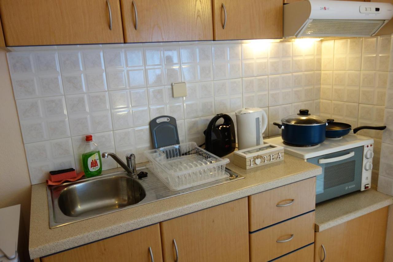 Kiki'S Cosy Apartments Néa Khilí Eksteriør billede