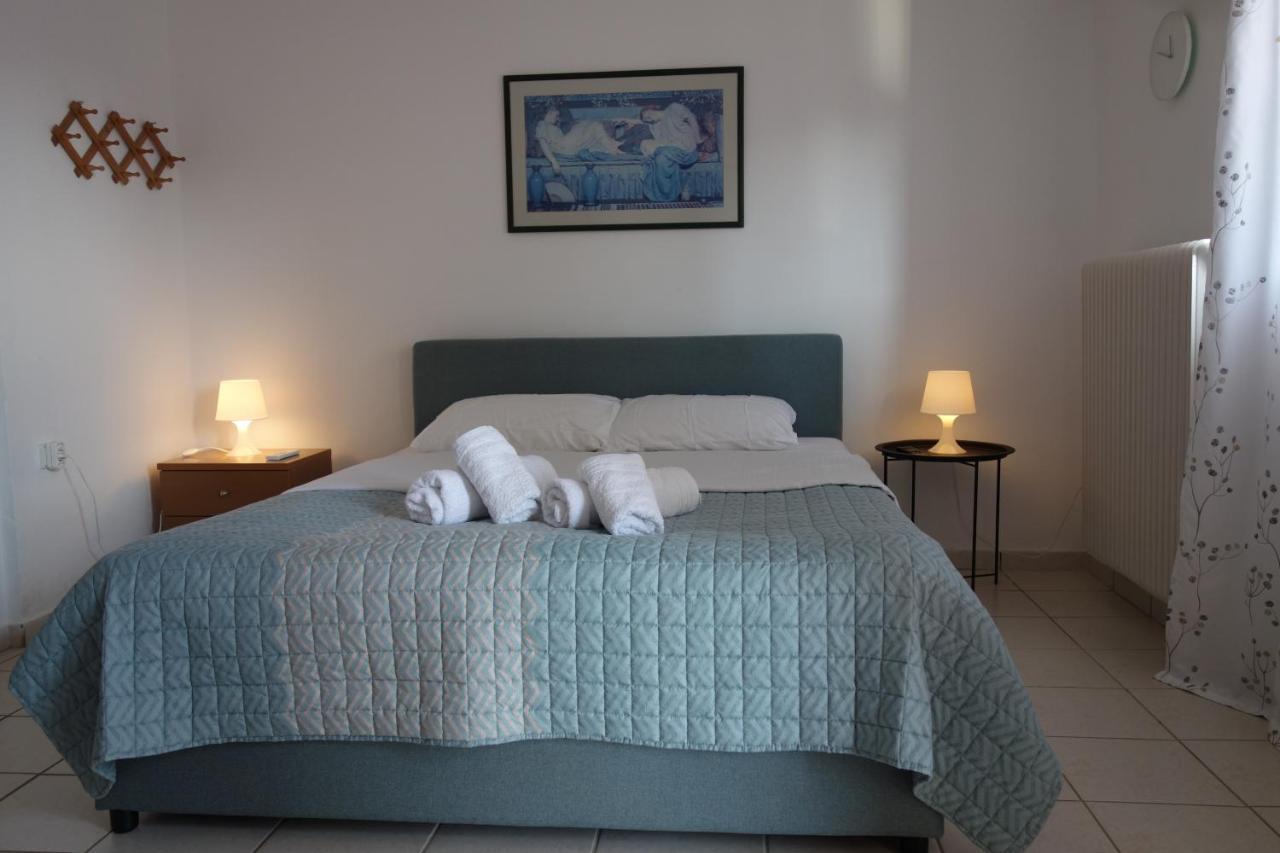 Kiki'S Cosy Apartments Néa Khilí Eksteriør billede
